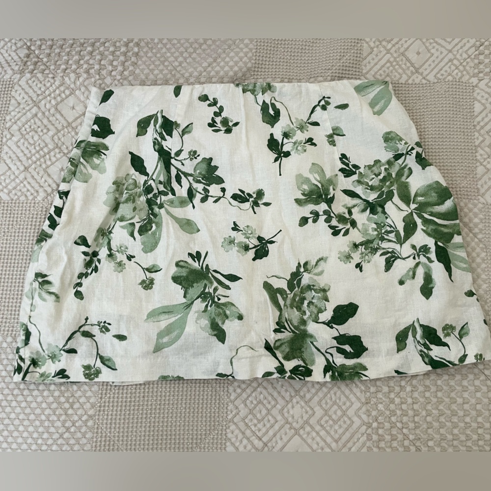 Abercrombie Green Floral Linen Mini Skort
